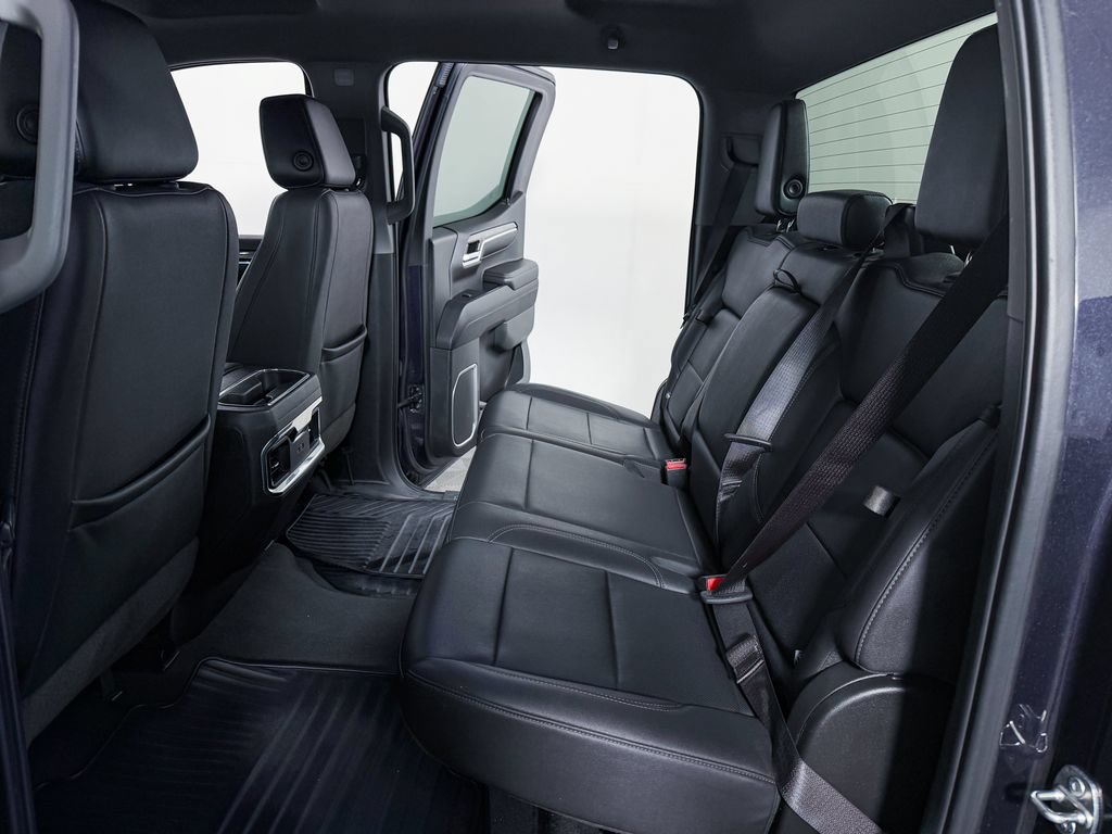 Used 2023 Chevrolet Silverado 1500 LTZ AWD/4WD image 34
