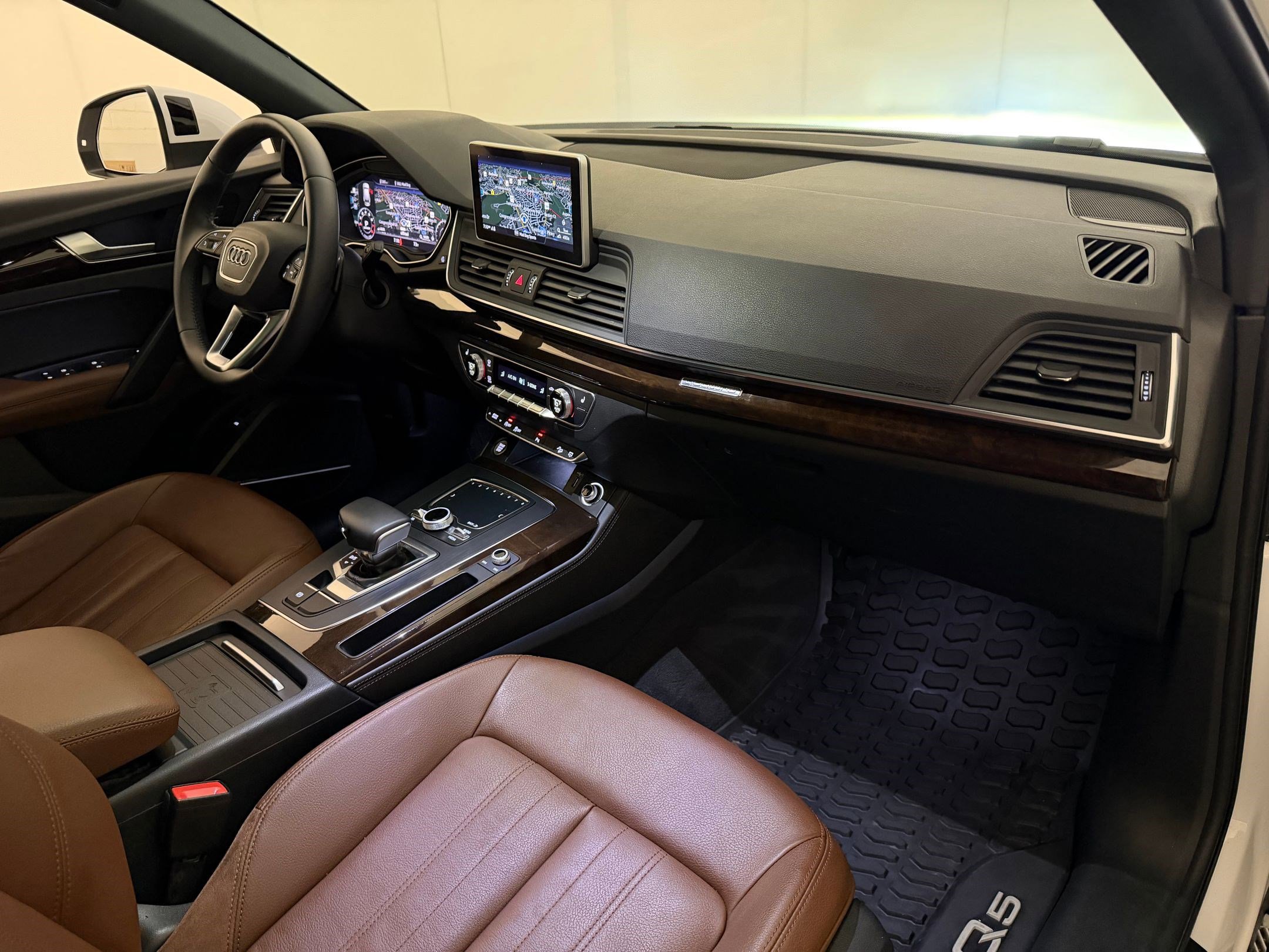 Used 2019 Audi Q5 2.0T Premium Plus w/ Premium Plus Package AWD/4WD image 34