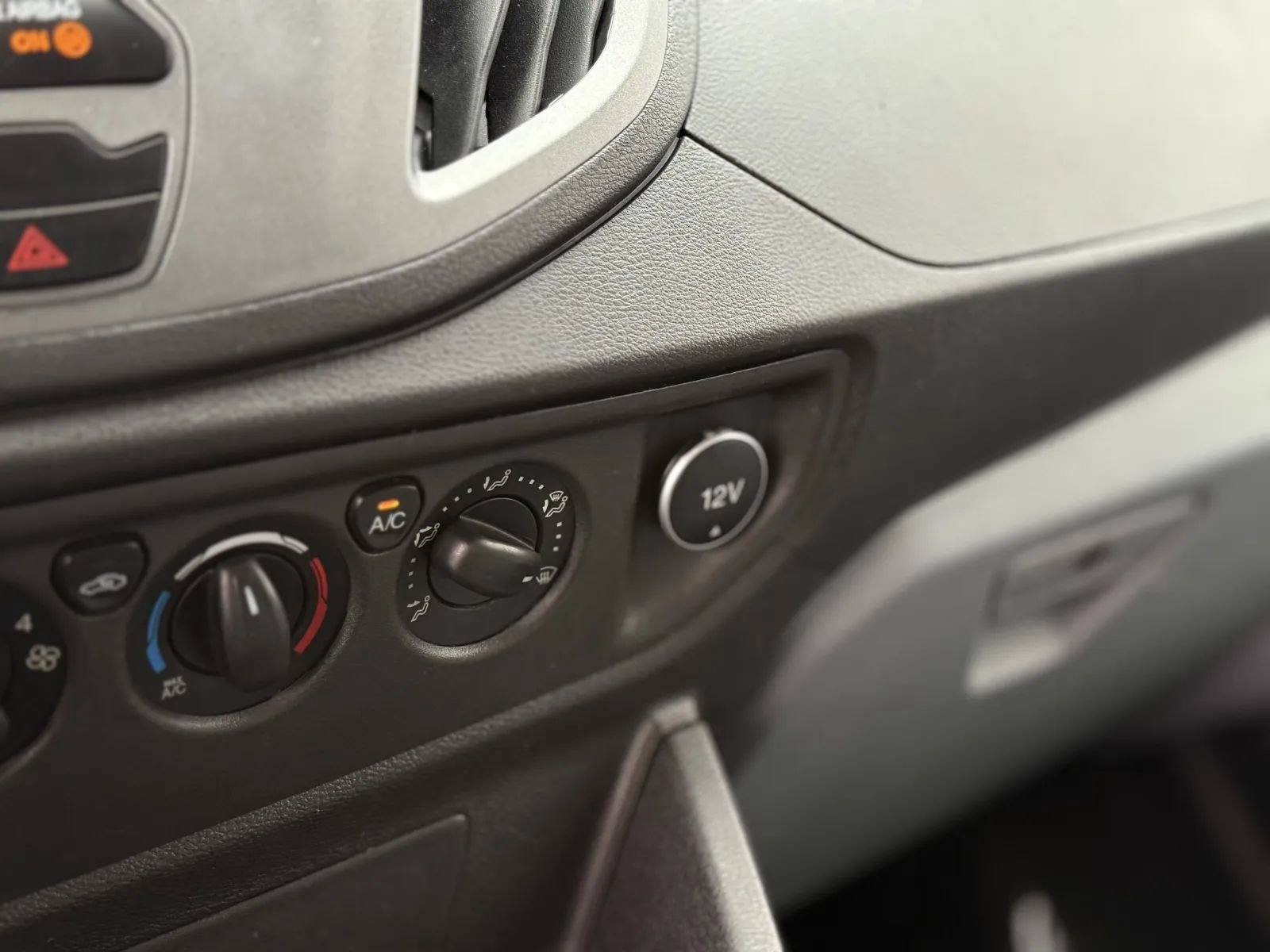 Used 2018 Ford Transit 250 148 Low Roof image 28