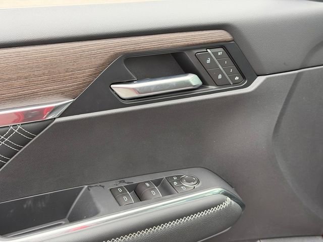 New 2026 GMC Acadia Denali w/ Super Cruise Package image 17