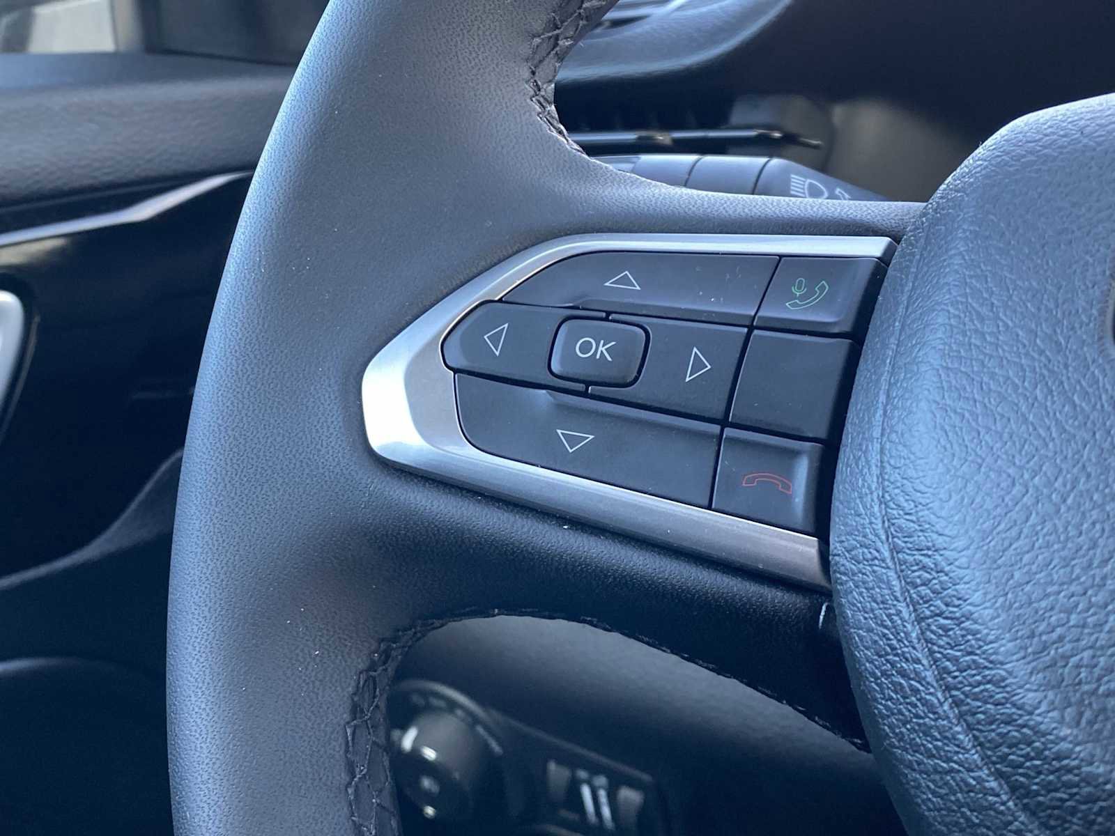 Certified 2025 Jeep Compass Latitude w/ Altitude Special Edition image 24