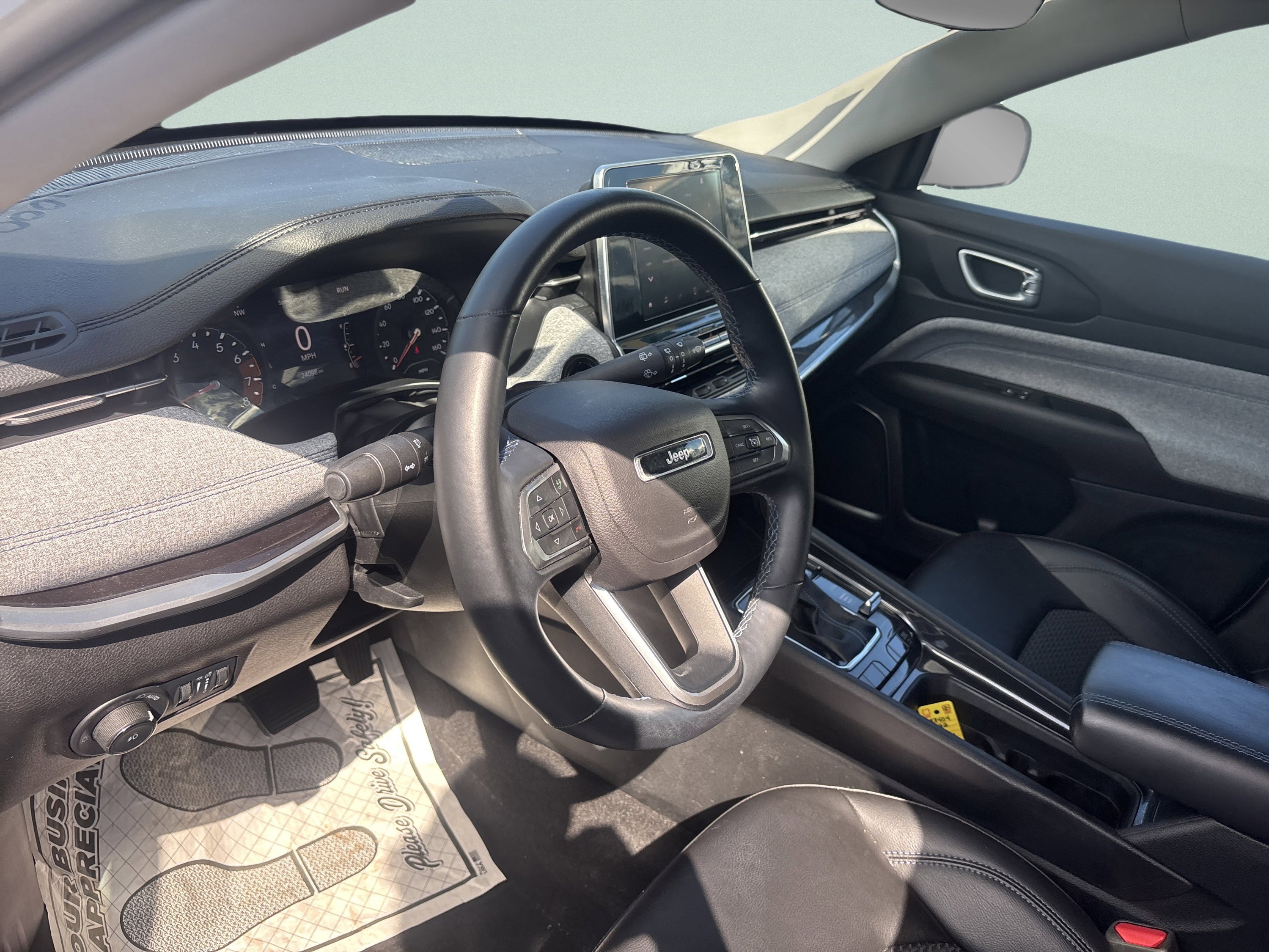 Used 2022 Jeep Compass Latitude w/ Convenience Group image 25