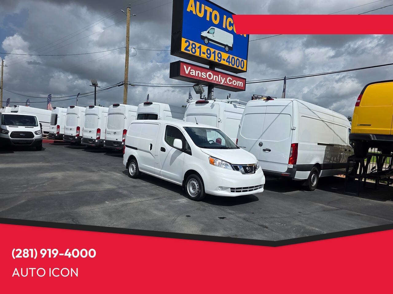 Used 2019 Nissan NV200 SV w/ Back Door Glass Package FWD image 1