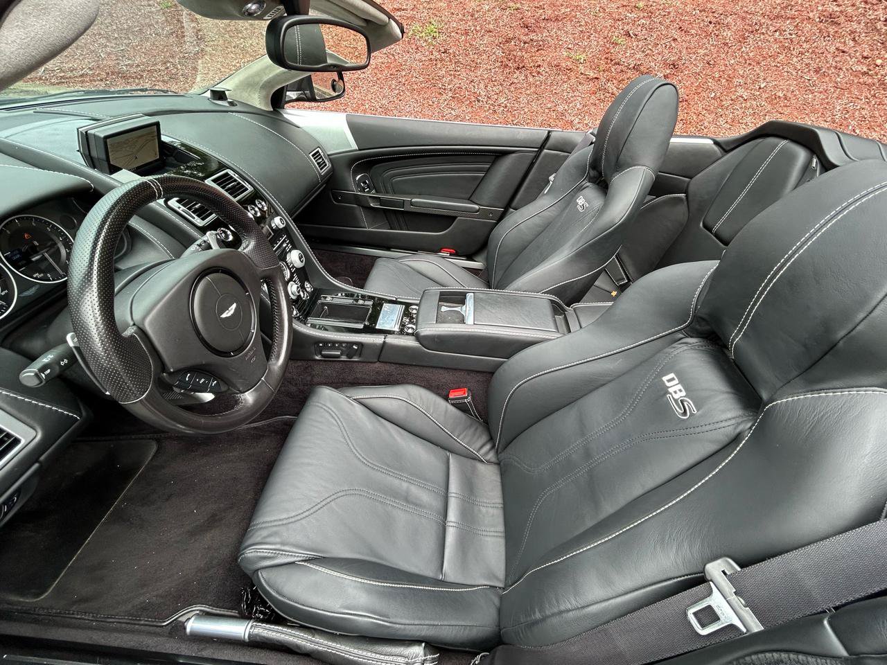 Used 2011 Aston Martin DBS Volante RWD image 15