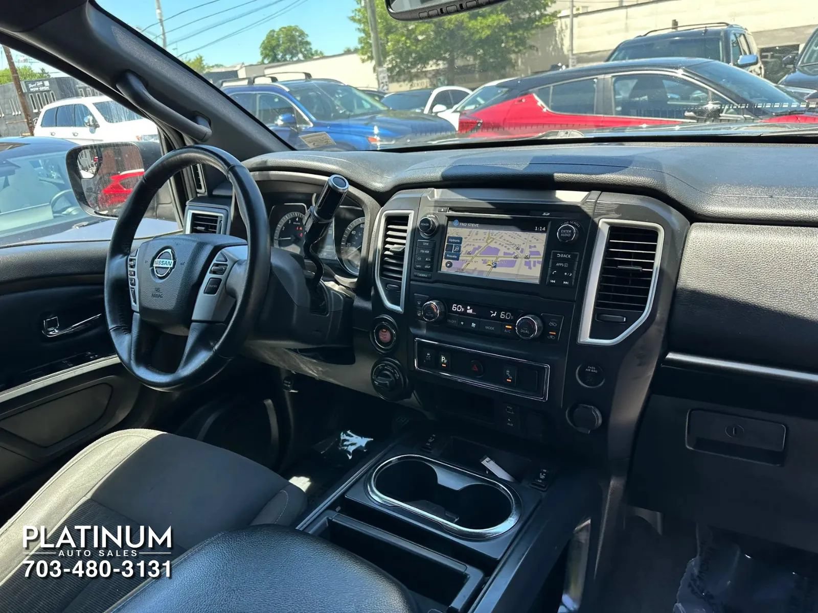 Used 2018 Nissan Titan SV w/ SV Convenience Package AWD/4WD image 13