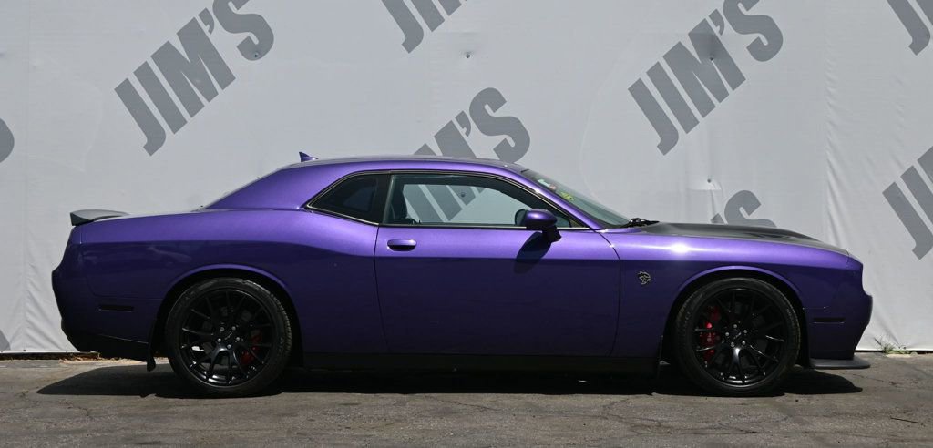 Used 2016 Dodge Challenger SRT Hellcat image 4