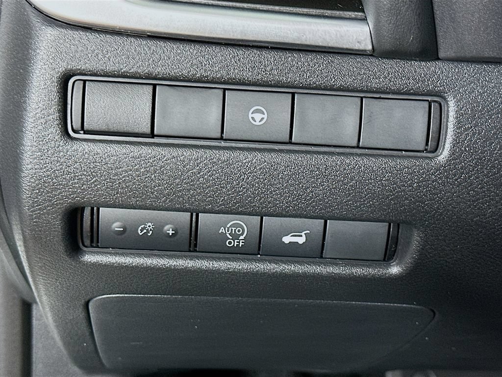 Certified 2023 Nissan Rogue SV w/ SV Premium B Package AWD/4WD image 16
