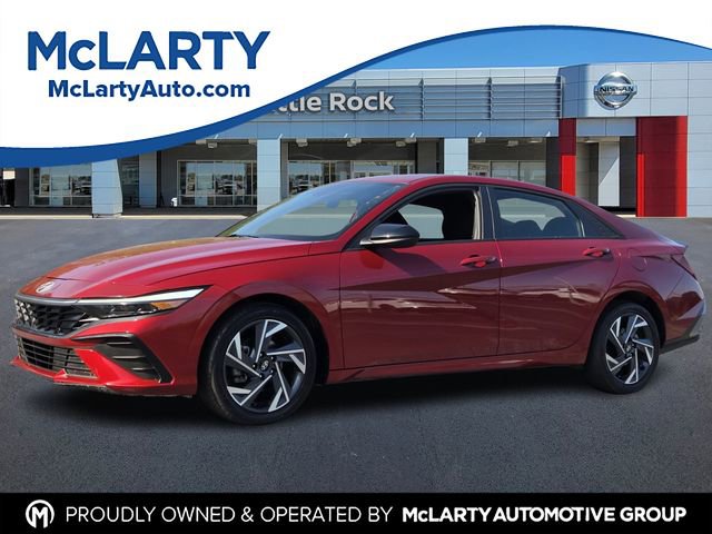 Used 2025 Hyundai Elantra Sport FWD image 1