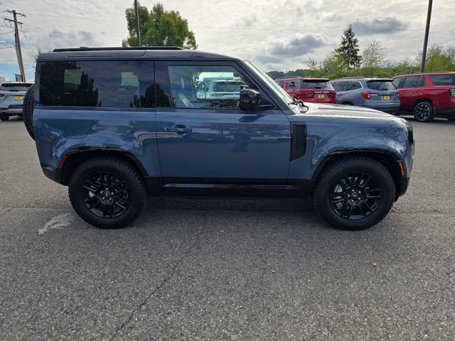 Used 2022 Land Rover Defender 90 X-Dynamic S image 7