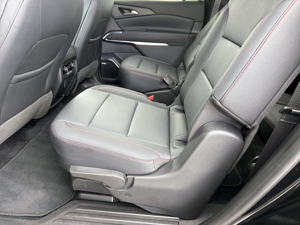 Used 2024 Chevrolet Traverse Z71 w/ Enhanced Driving Package AWD/4WD image 28