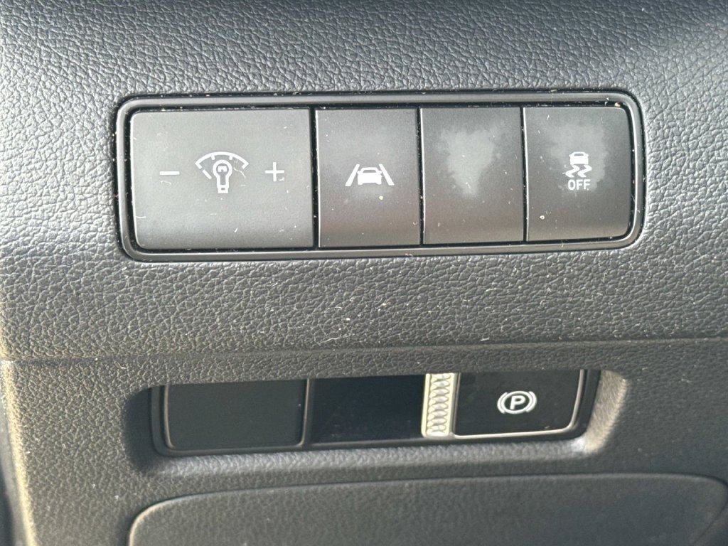 Used 2022 Hyundai Santa Fe SE FWD image 26