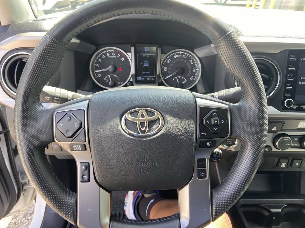 Used 2023 Toyota Tacoma SR5 RWD image 33