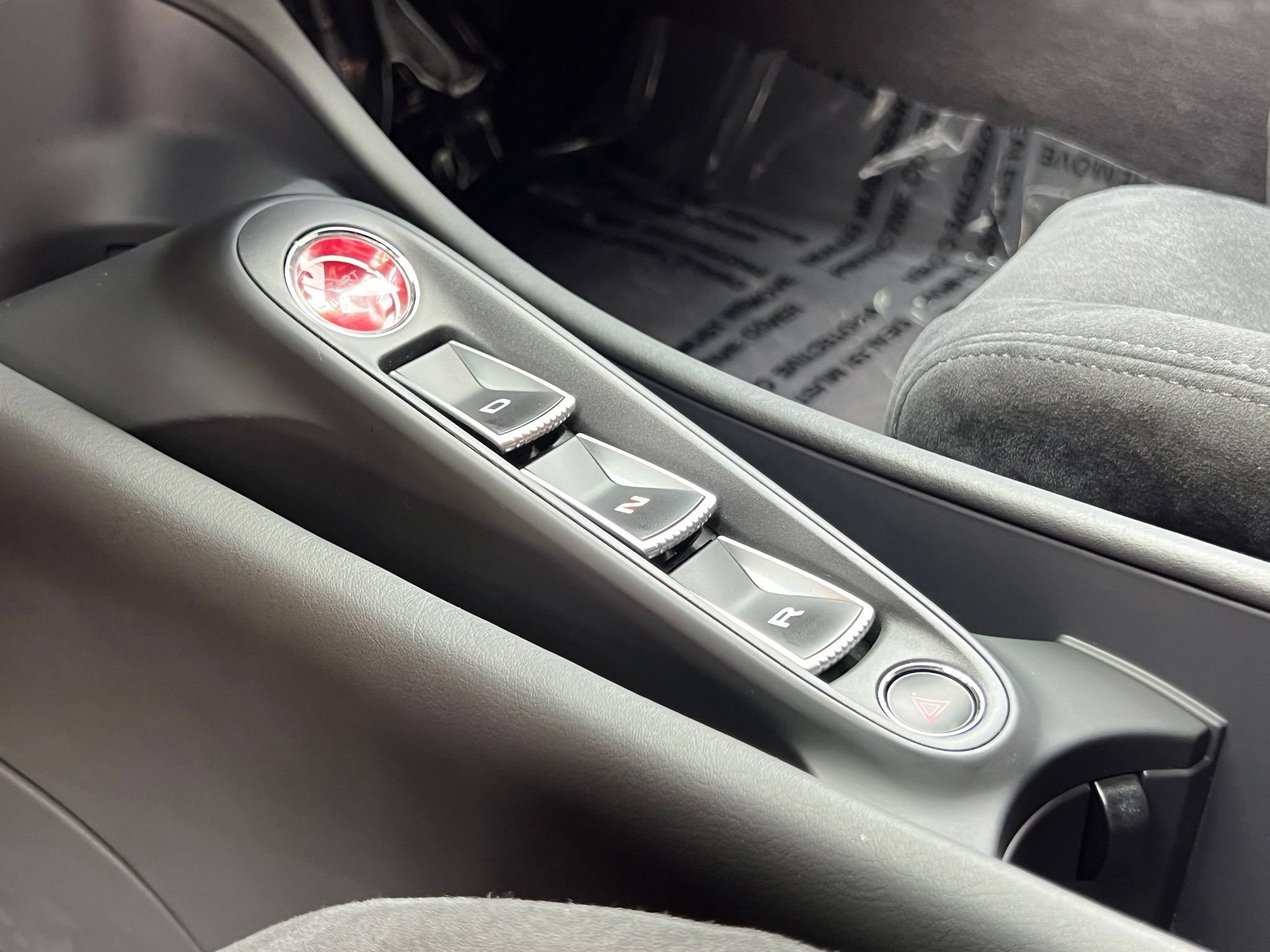 Used 2023 McLaren Artura RWD image 31