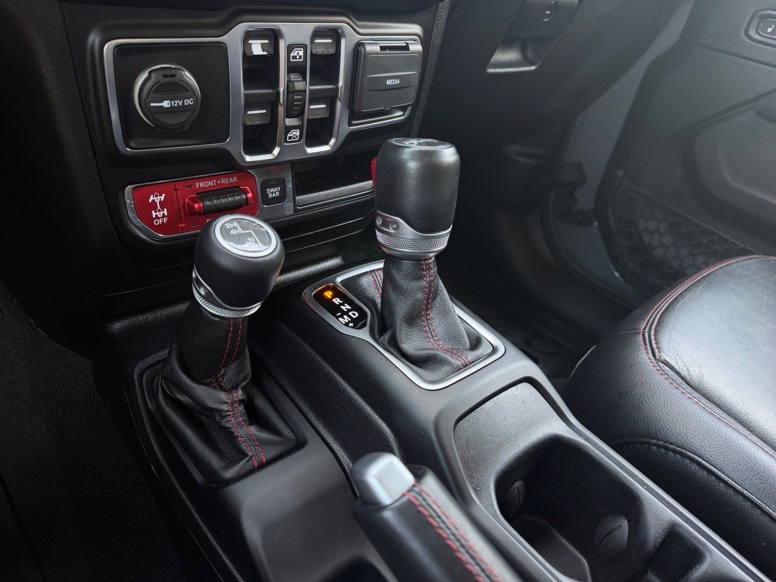 Used 2019 Jeep Wrangler Unlimited Rubicon AWD/4WD image 27