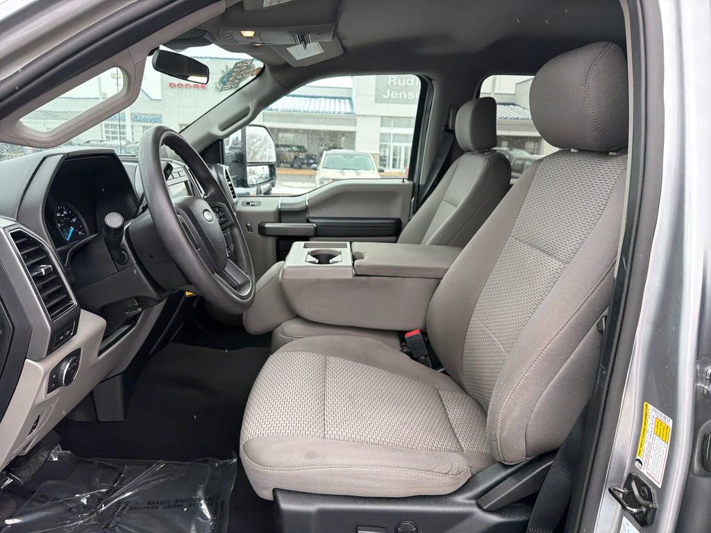 Used 2020 Ford F350 XLT w/ XLT Premium Package image 9