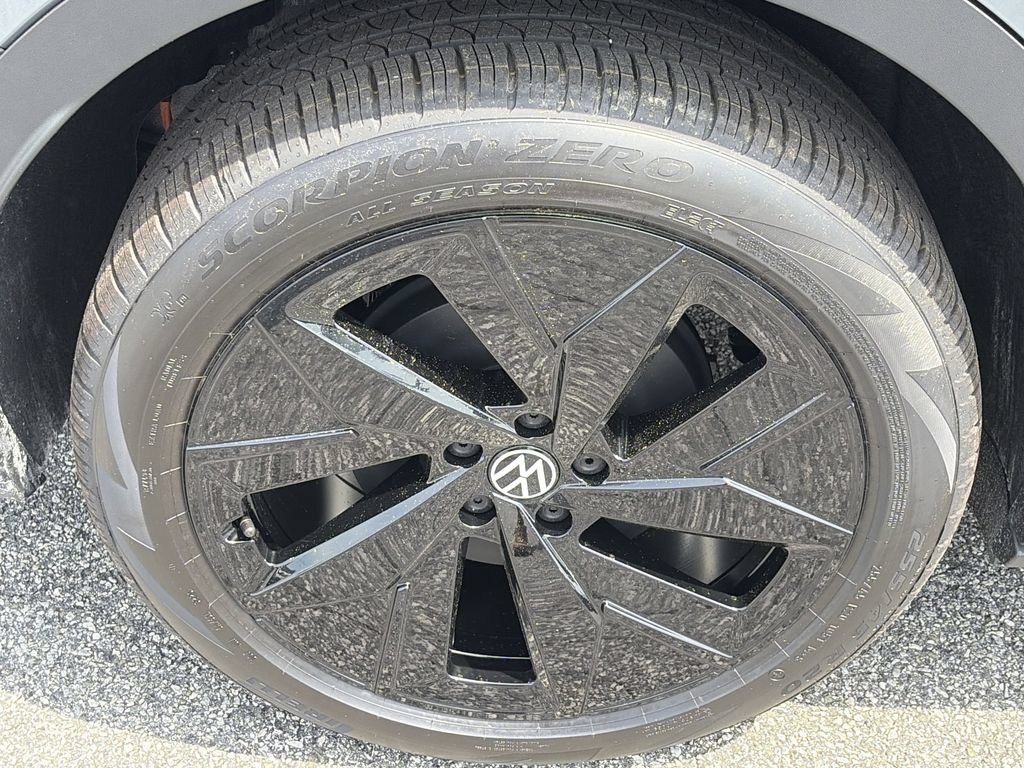 New 2026 Volkswagen ID.4 Pro S Plus AWD/4WD image 8