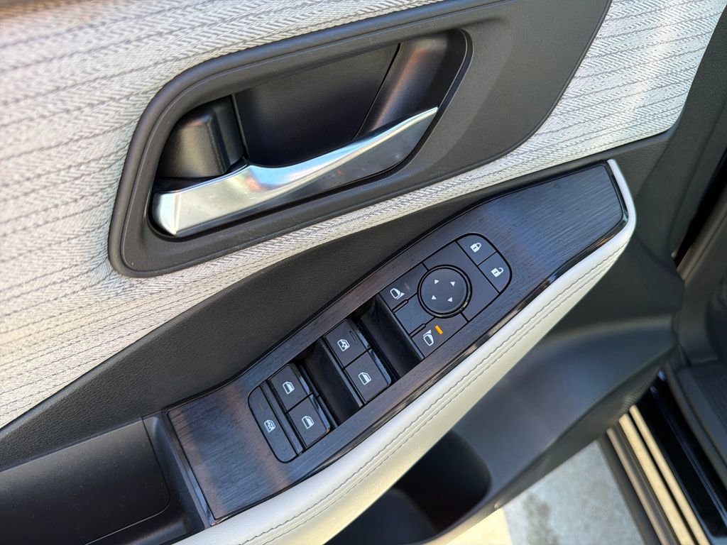 Certified 2023 Nissan Rogue SV image 45