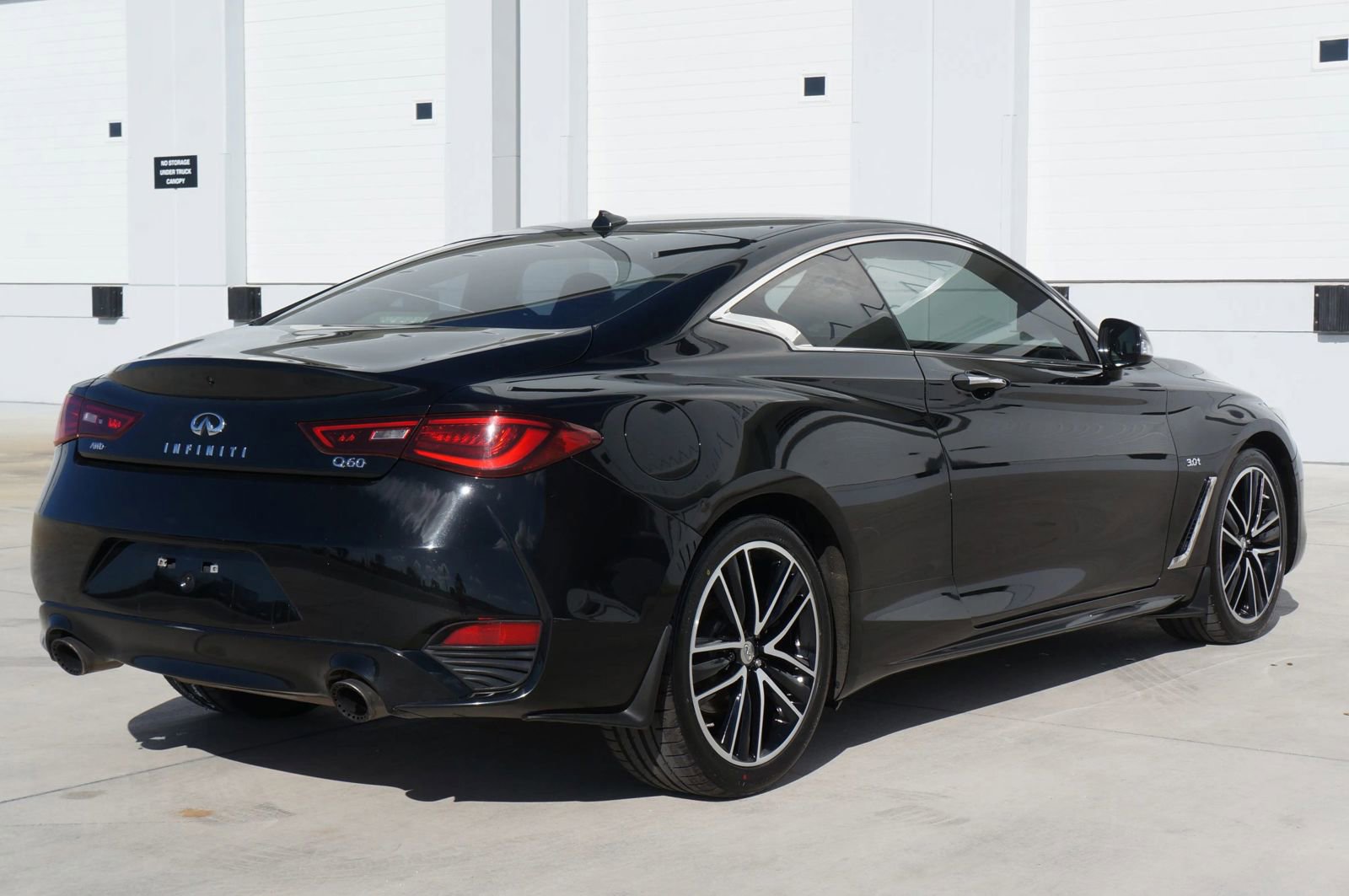 Used 2018 INFINITI Q60 3.0t Luxe w/ Sensory Package 3.0T Luxe AWD/4WD image 14