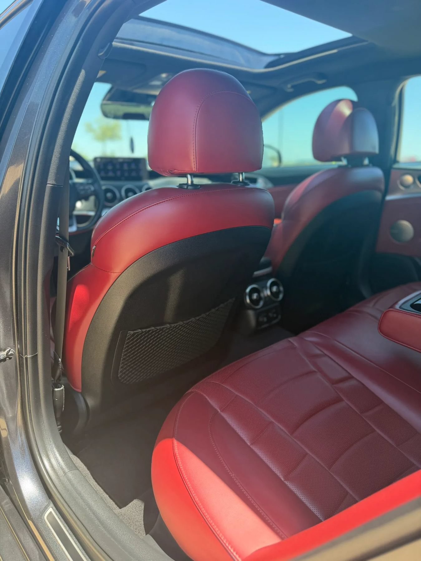 Used 2022 Kia Stinger GT2 w/ Red Interior Color Package RWD image 31