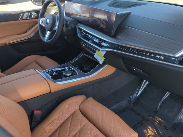 Used 2026 BMW X5 xDrive40i w/ M Sport Package image 12