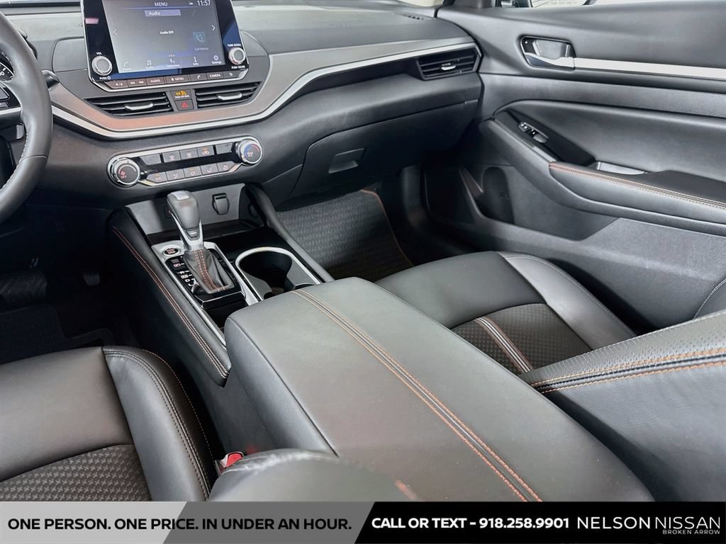 Certified 2025 Nissan Altima 2.5 SR FWD image 21