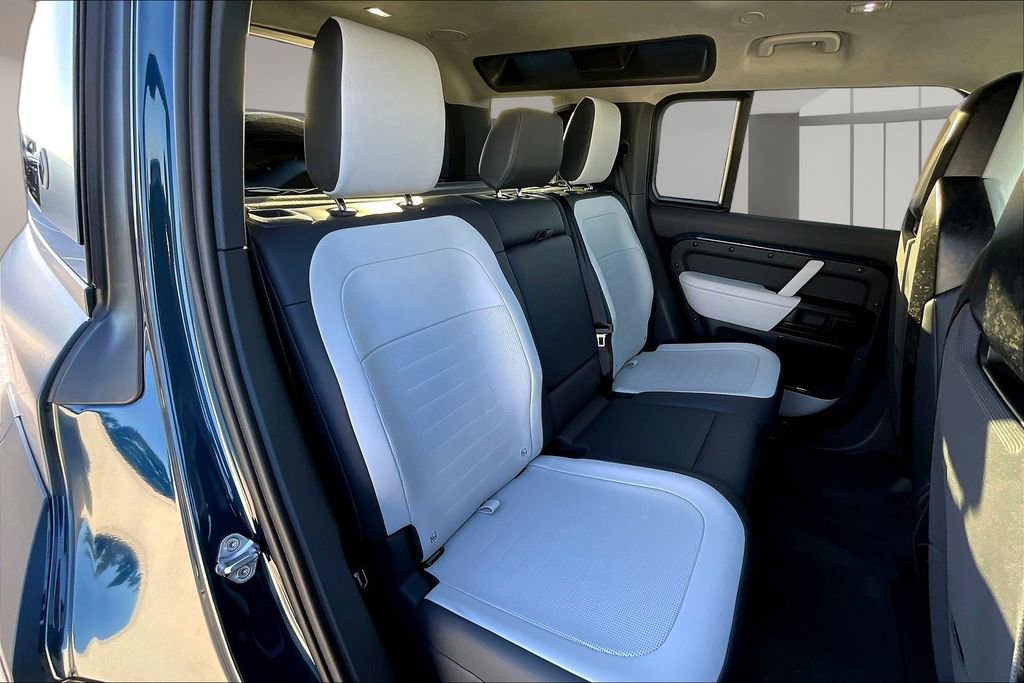 New 2026 Land Rover Defender 110 image 10