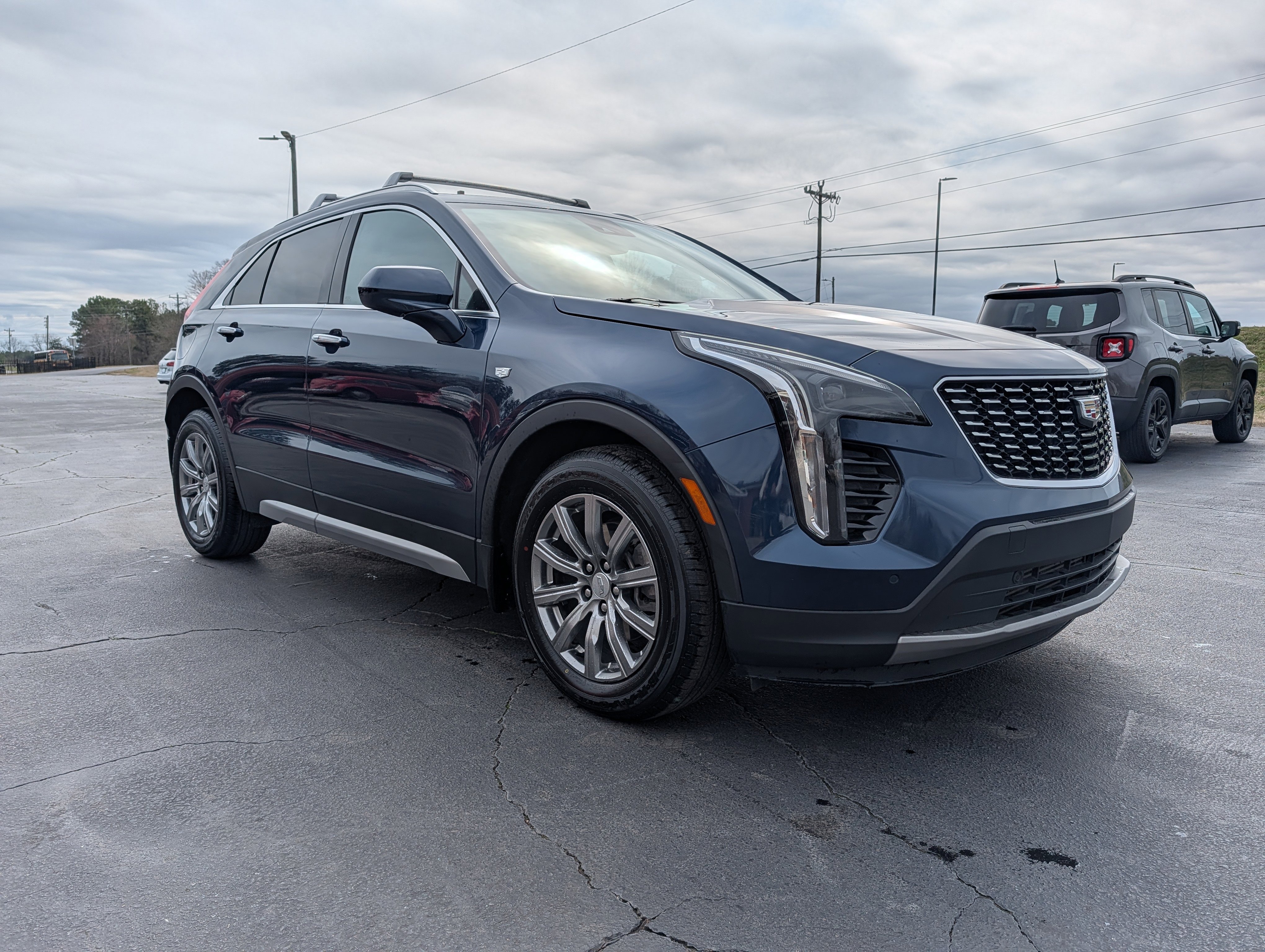Used 2020 Cadillac XT4 Premium Luxury w/ Cold Weather Package image 4