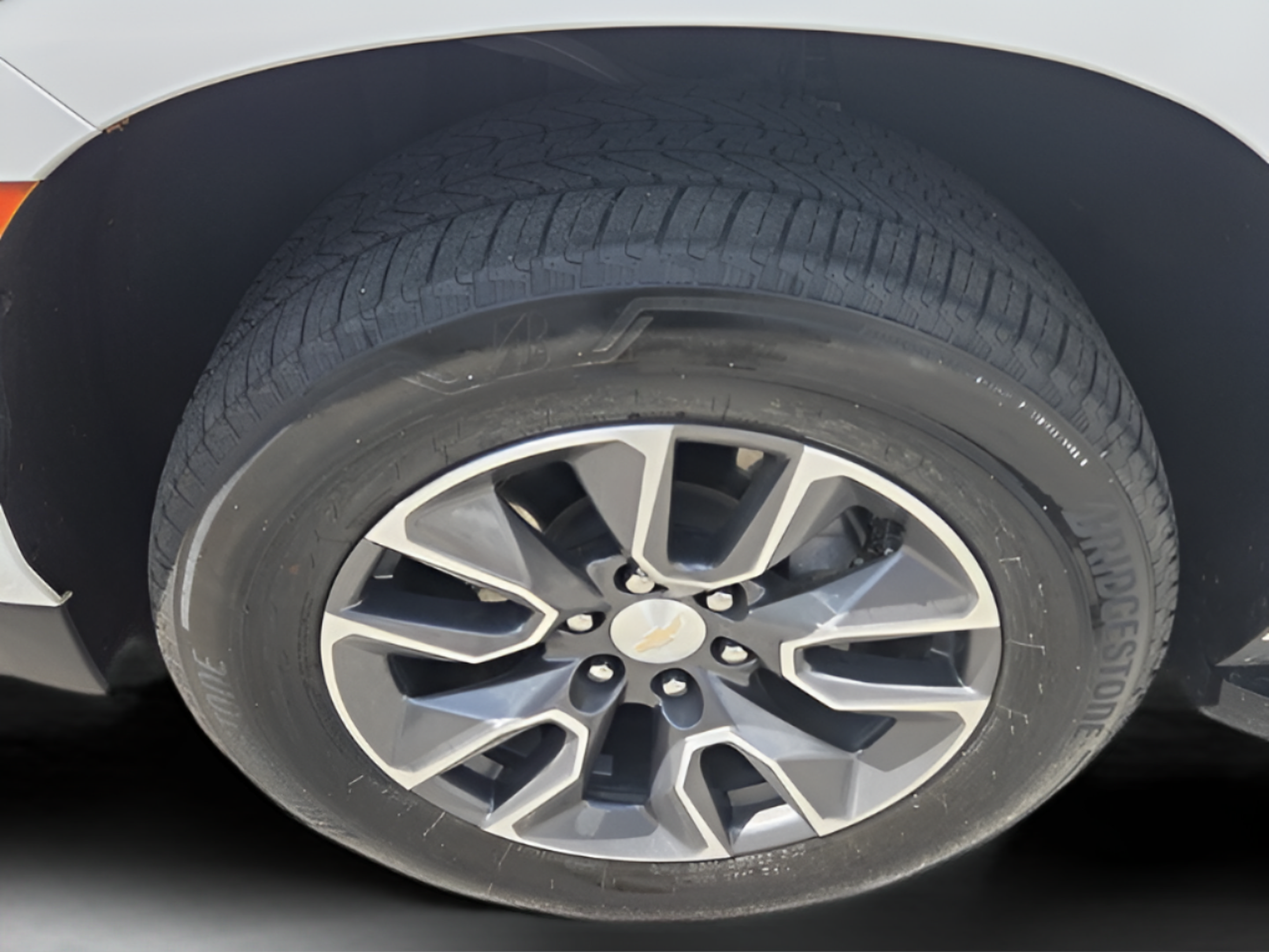 Certified 2023 Chevrolet Suburban LS RWD image 29