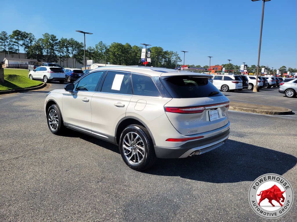 Used 2022 Lincoln Corsair FWD w/ Equipment Group 101A image 4