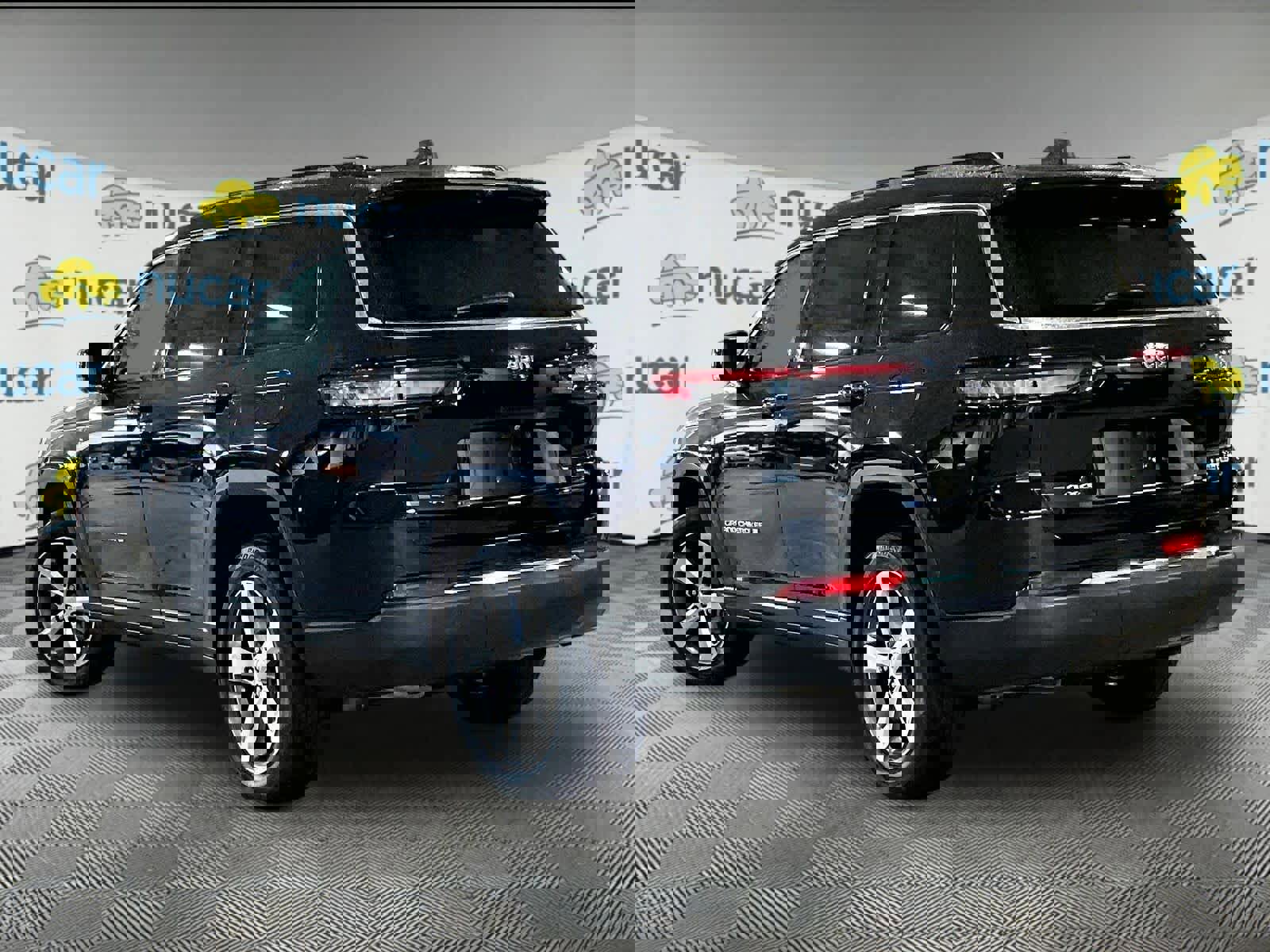 Used 2021 Jeep Grand Cherokee L Limited w/ Luxury Tech Group II AWD/4WD image 4