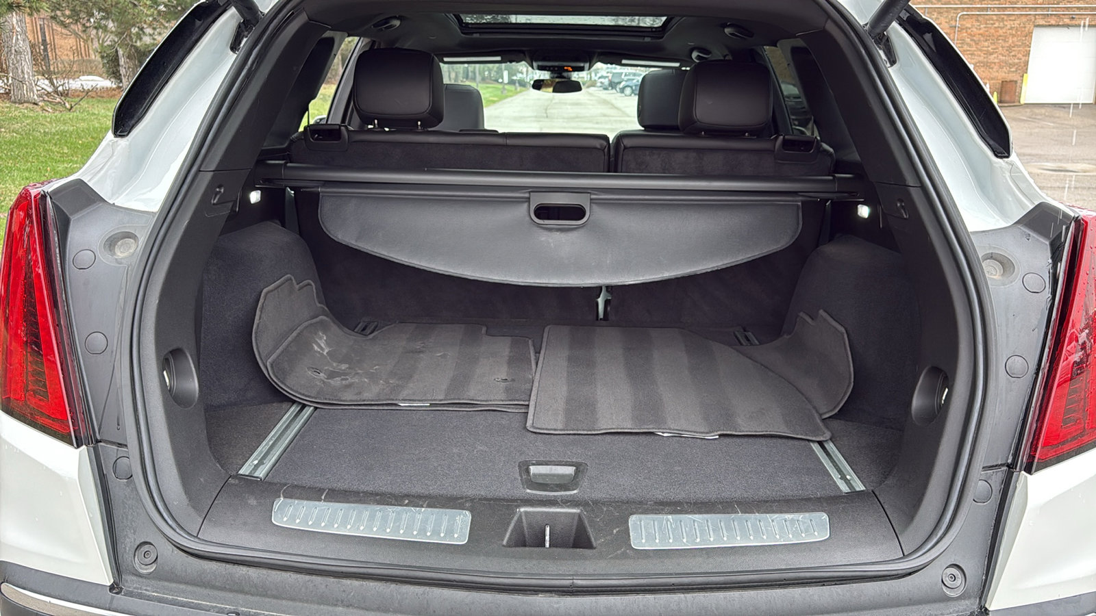 Used 2025 Cadillac XT5 Premium Luxury image 35