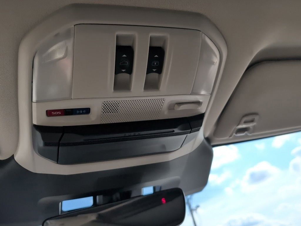 Used 2025 Subaru Ascent Limited image 41