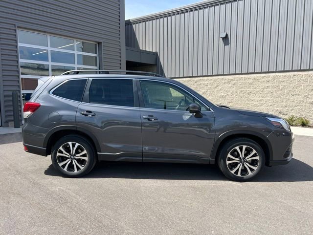 Used 2023 Subaru Forester Limited w/ Popular Package #2 AWD/4WD image 4