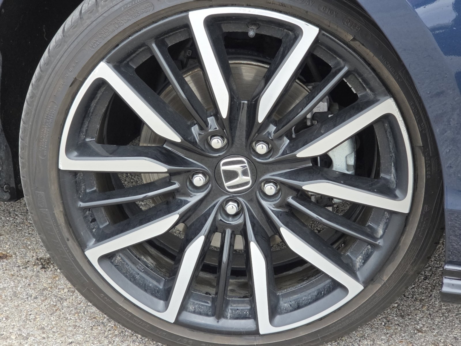 Used 2023 Honda Accord Touring image 13