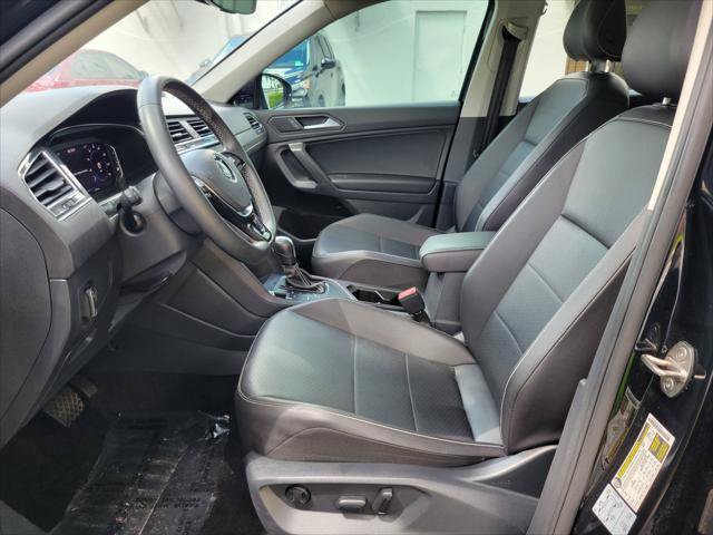 Used 2021 Volkswagen Tiguan SEL FWD image 18