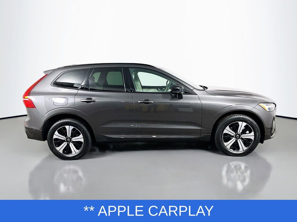 Used 2023 Volvo XC60 T8 Plus image 4