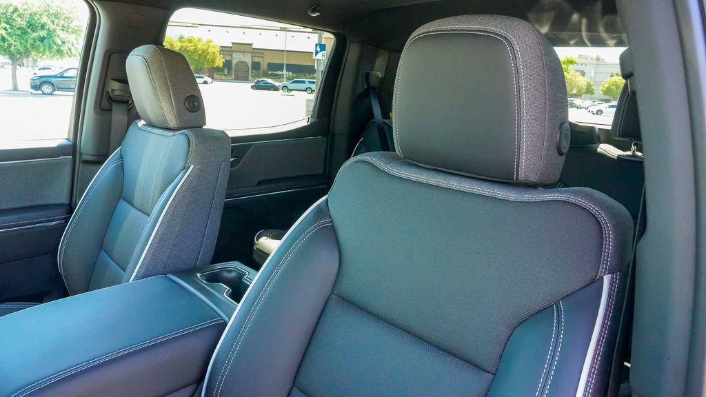 Used 2026 GMC Sierra EV Elevation image 25