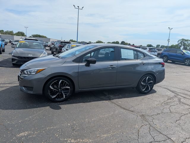Used 2024 Nissan Versa SR FWD image 4