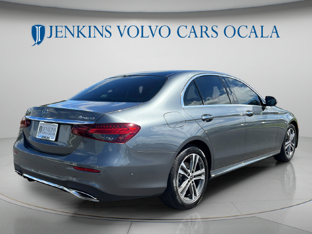 Used 2023 Mercedes-Benz E 350 4MATIC Sedan image 3