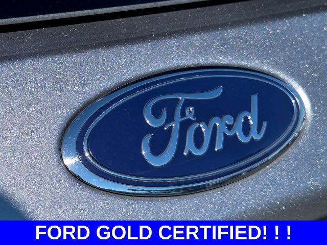 Used 2023 Ford Explorer XLT w/ Equipment Group 202A RWD image 14