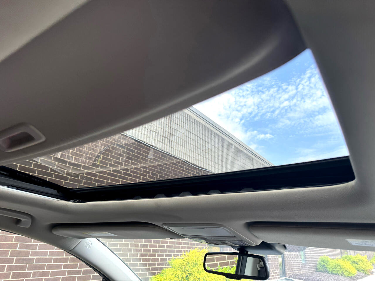 Used 2017 Honda Odyssey EX-L image 18