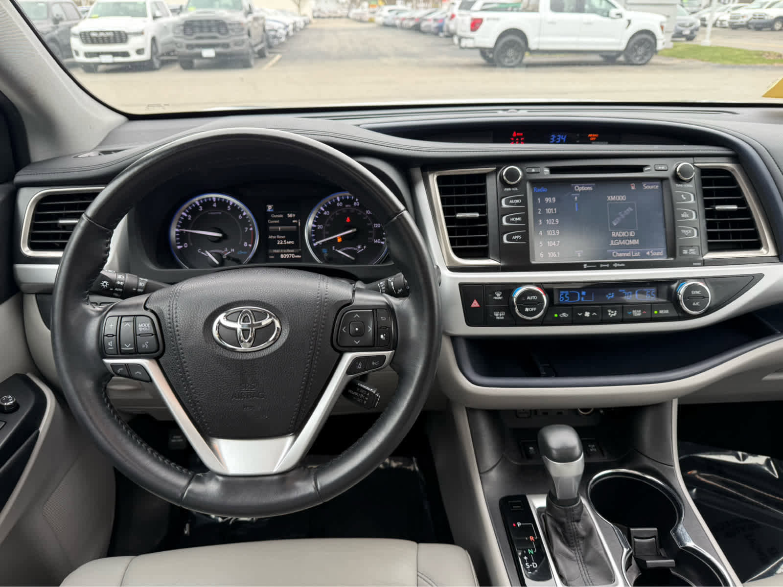 Used 2019 Toyota Highlander XLE image 15