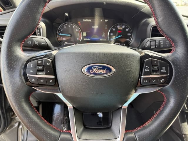 Used 2023 Ford Explorer ST-Line w/ Class IV Trailer Tow Package RWD image 15
