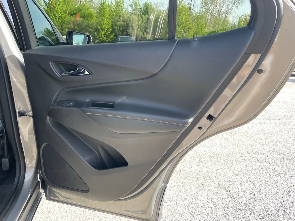 Used 2018 Chevrolet Equinox Premier FWD image 18