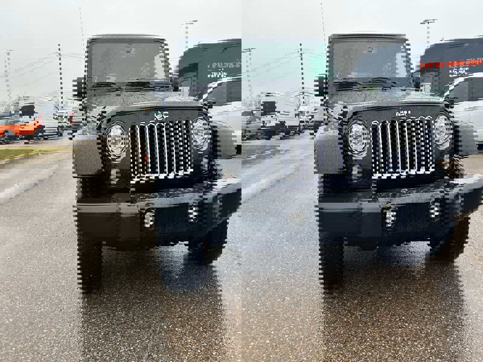 Certified 2017 Jeep Wrangler Unlimited Sahara w/ Connectivity Group image 6