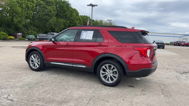 Used 2020 Ford Explorer XLT w/ Equipment Group 202A AWD/4WD image 6