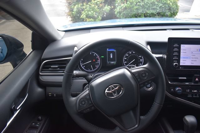 Used 2023 Toyota Camry SE w/ Convenience Package FWD image 24