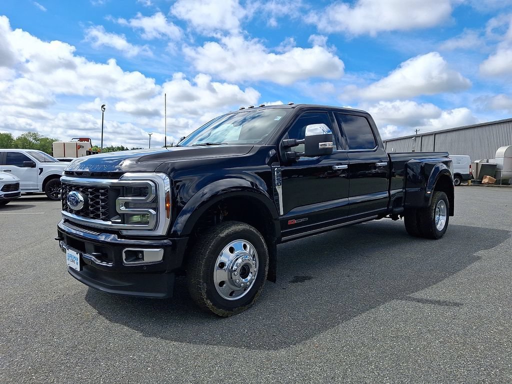 Used 2026 Ford F450 Platinum w/ Platinum Plus Package AWD/4WD image 3