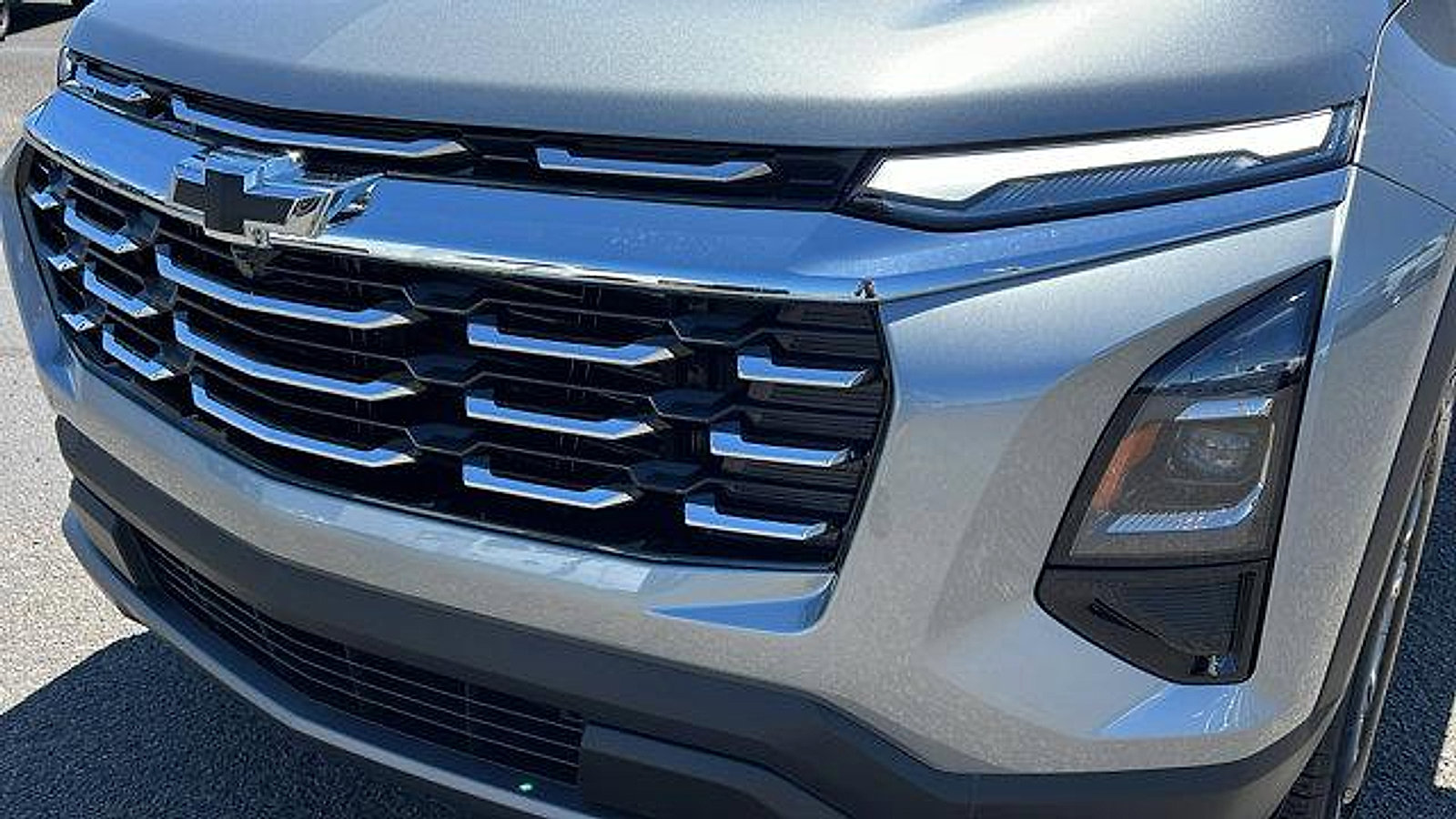 New 2026 Chevrolet Equinox LT w/ Convenience Package II image 9