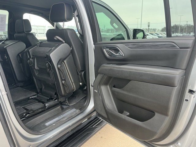 Used 2023 GMC Yukon XL SLT image 41
